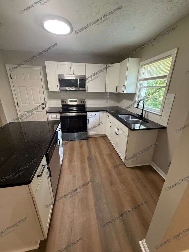 Photo - 2166 Ollie Dr