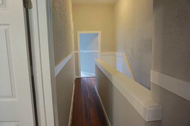 Photo - 3 BED | 2 BATH | COURTYARD | VICTORIAN DISTRICT | WALK TO FORSYTH
