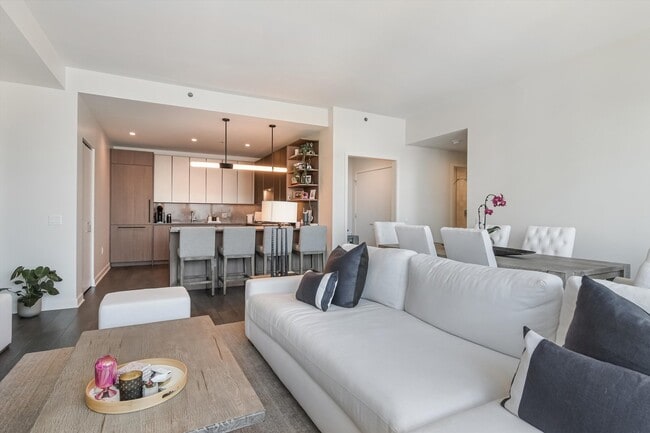 Photo - 164 N Peoria St Unit 4004