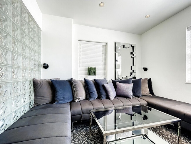 Photo - 834 Ocean Dr Apartment Unit ID1291333P