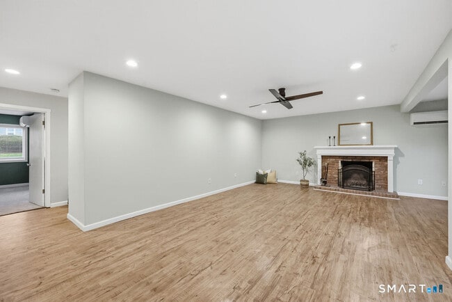 Photo - 42 Library Ln Unit 42