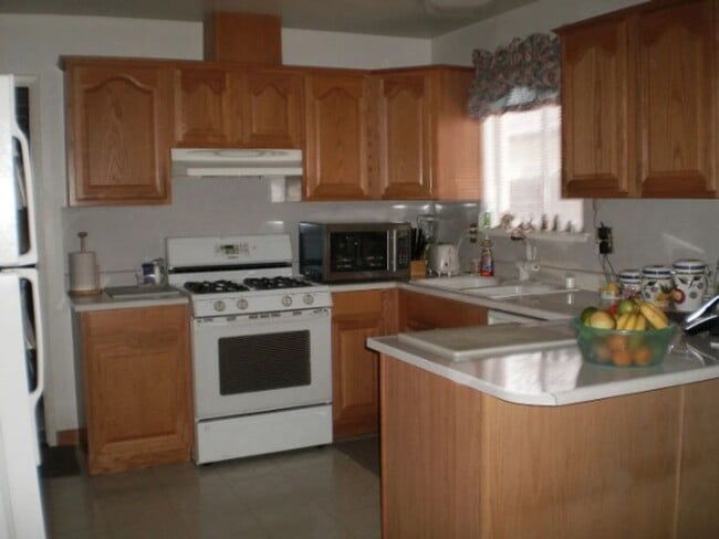 Photo - Beautifully Remodeled 5bd Single Story House