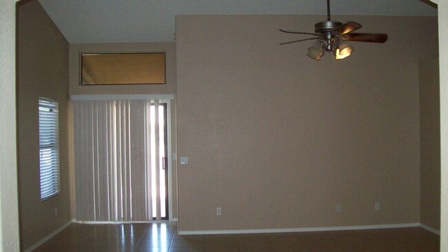 Photo - 802 E Rosemonte Dr