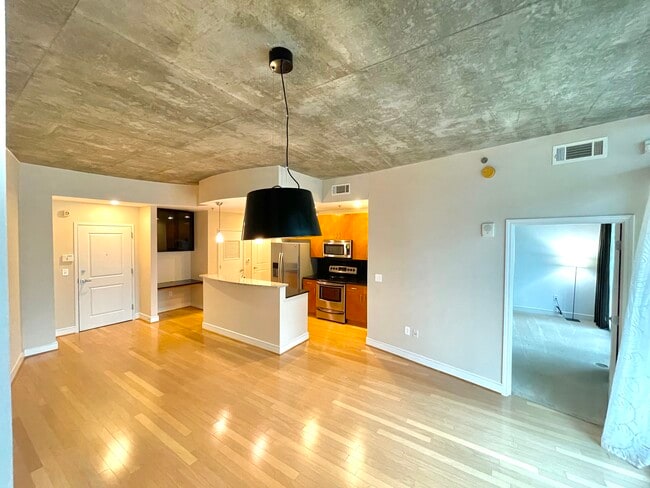 Photo - 950 W Peachtree St NW Unit 1410
