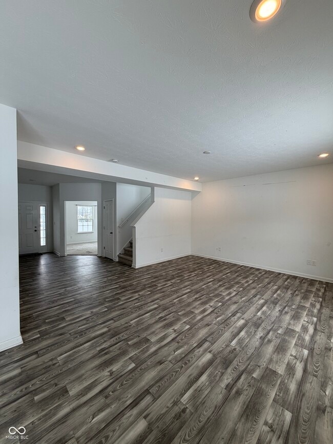 Photo - 1184 Lakeshore Dr