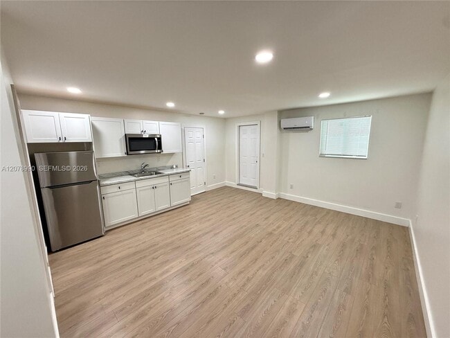 2120 SW 83rd Ave Unit ADU