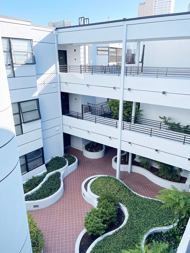 Photo - 1425 Vallejo St Unit 306