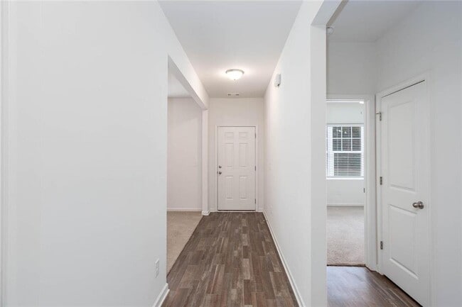 Photo - 24 Seattle Slew Way