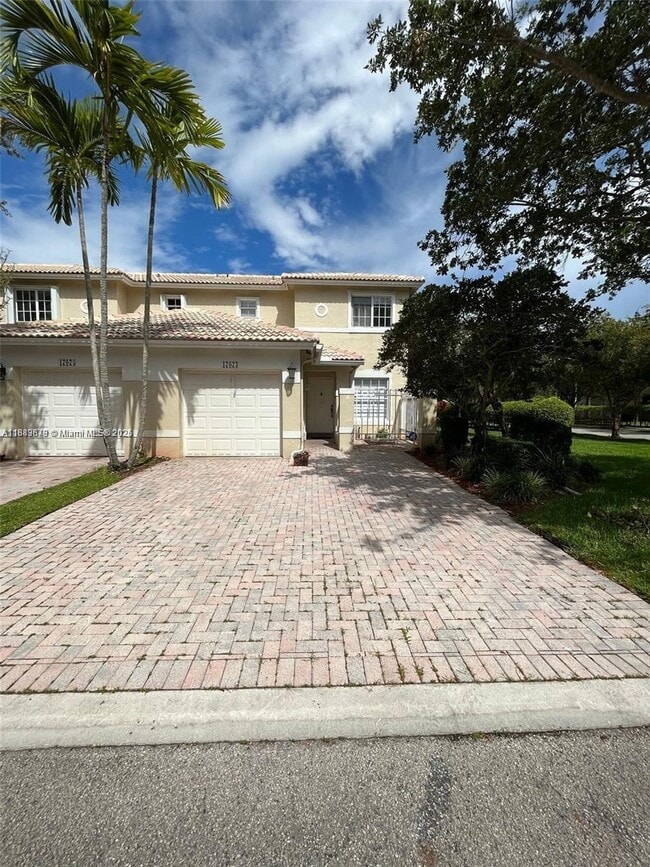 Building Photo - 17073 NW 23rd St Rental