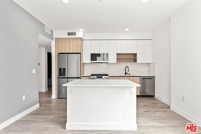 Photo - 11013 Hartsook St Unit 305