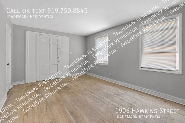 Photo - 1906 Hawkins St