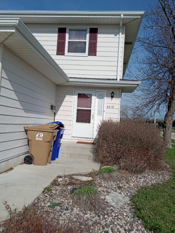 Building Photo - 3419 28th Ave