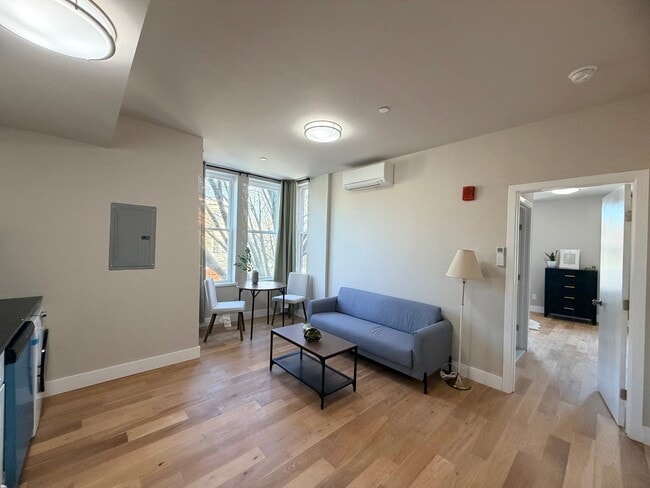 Building Photo - 3703 Powelton Ave Unit 2 FR