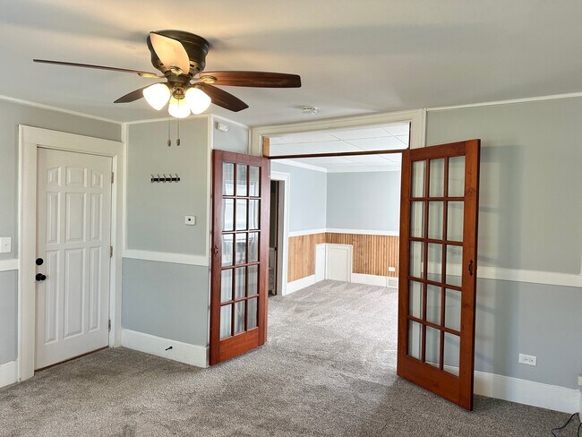Photo - 326 Railroad St