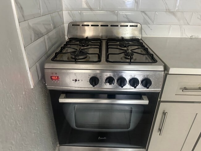 Photo - 265 Beech St Unidad 4