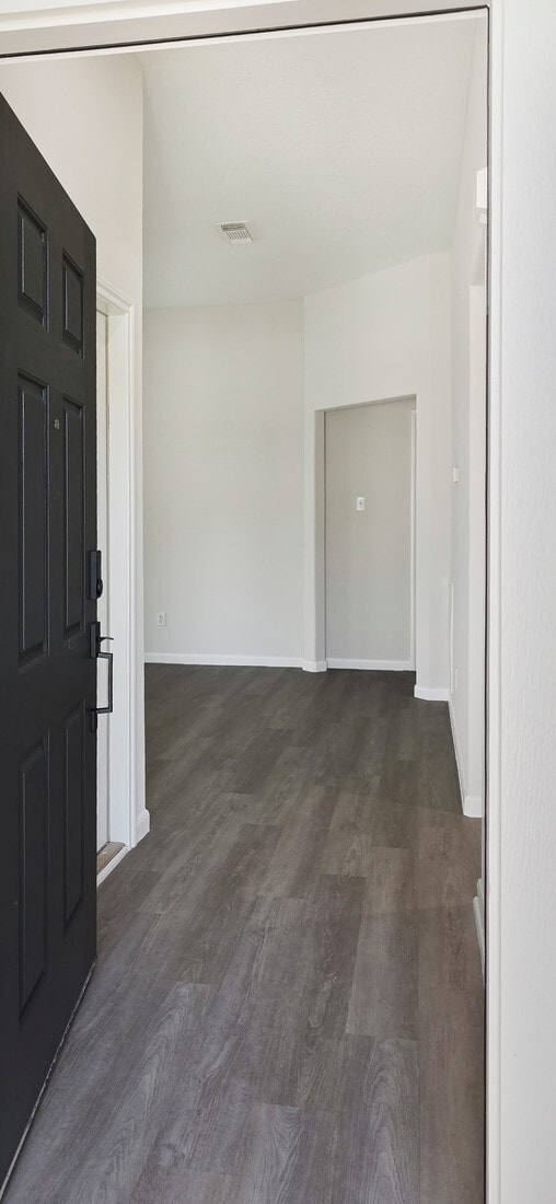 Photo - 979 Oak Lynn Dr