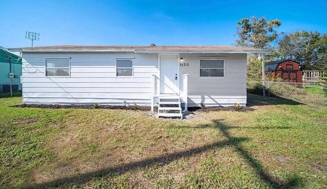 Photo - 1520 Hunter Rd