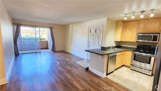 Building Photo - 2400 San Gabriel Way Rental