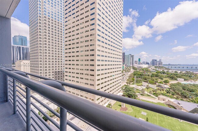 Photo - 325 S Biscayne Blvd Unit 2020