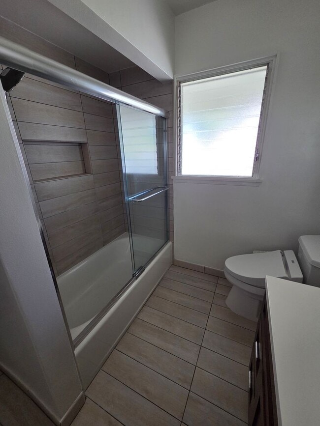1501 Edris Dr