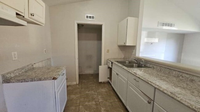 14131 Callahan Dr