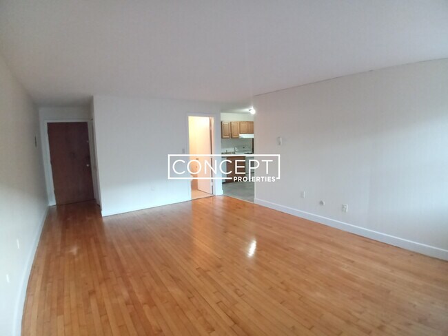 Photo - 10 Armington St Unit 4