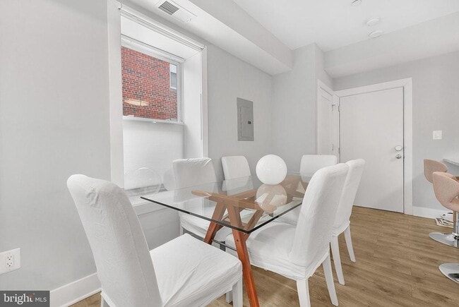 Photo - 1340 Nicholson St NW Unidad 4