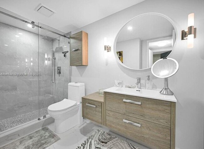 Building Photo - 2851 NE 183rd St Unit 111E