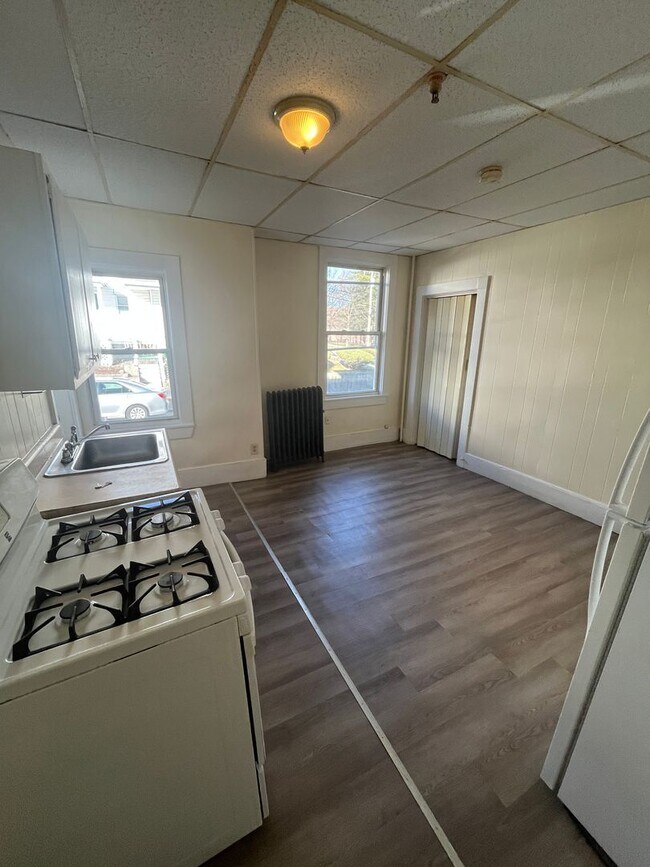 Photo - Studio Apartment for Rent – Utilities Included! Unit 1-7