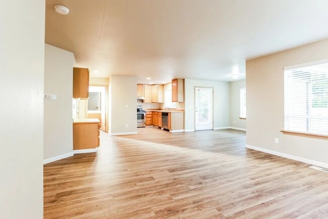 Photo - 8008 Upper Ridge Rd