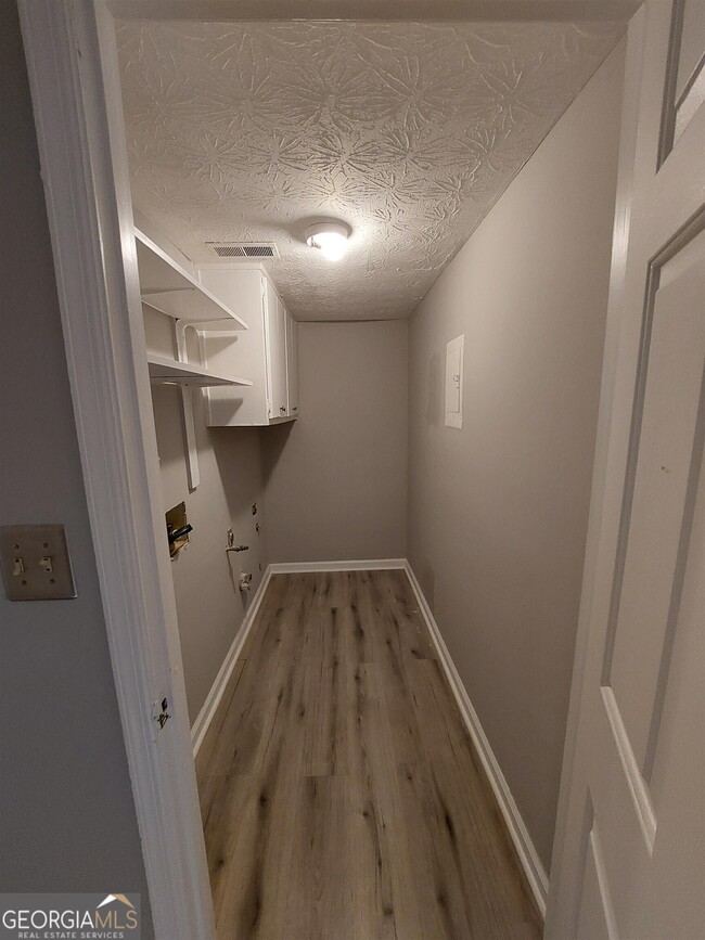 Photo - 140 Hunters Ln