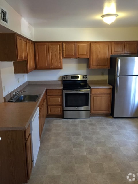 Building Photo - 3 bedroom Condo with updated Kitchen and B...