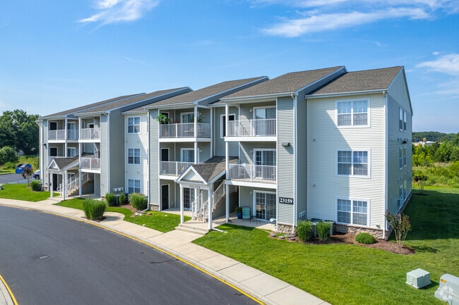 Photo - The Pointe of Stoneybrook