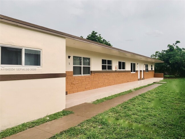 Building Photo - 609 NW 2nd Ave Unit 4