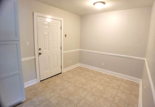 Photo - STOWE107 Unit 107-A