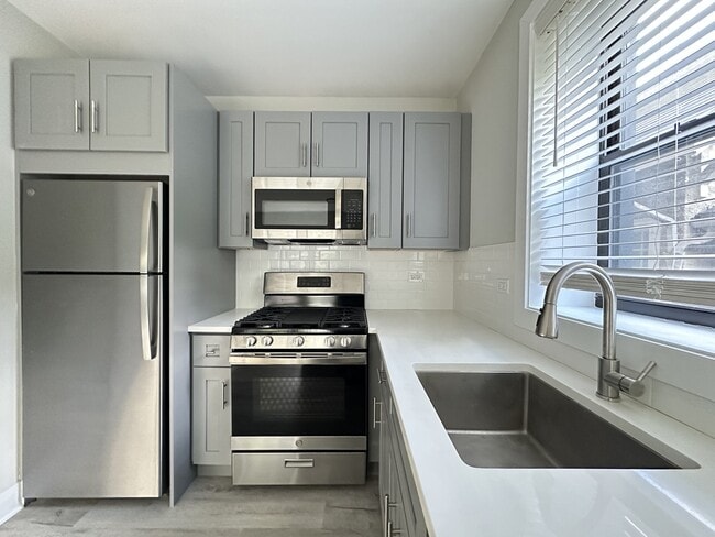 Photo - 1138 Oak Ave Unit W2