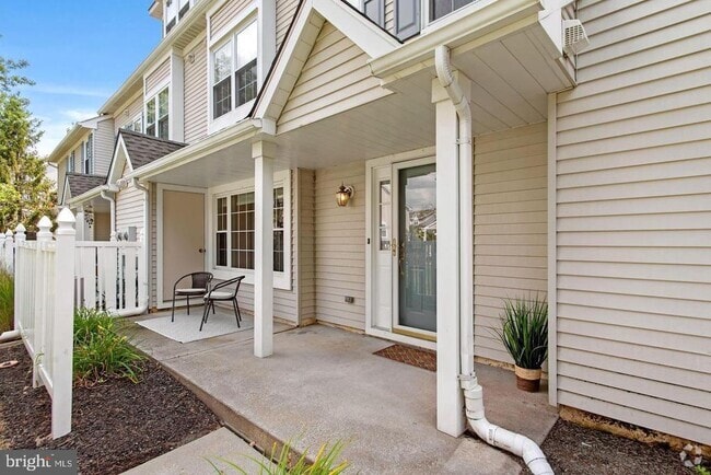 Building Photo - 807 Wharton Rd Rental