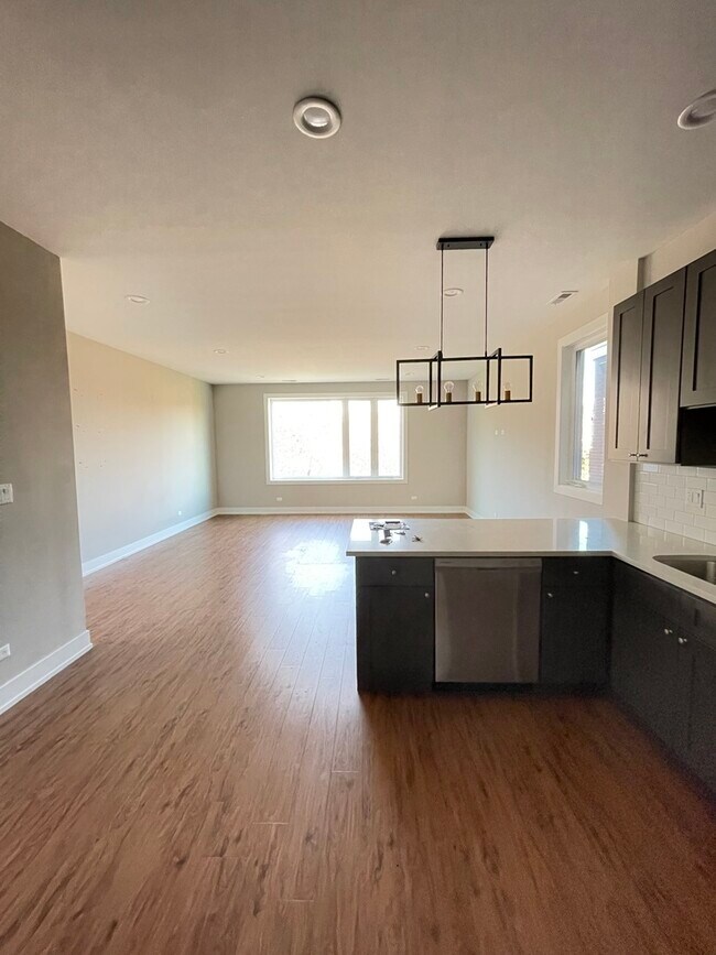 Photo - 215 S Hamilton Ave