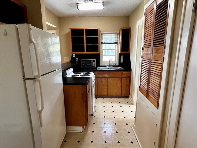 Photo - 731 S Jenkins Ave