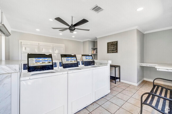 Centro de lavandería - MAA Cypresswood