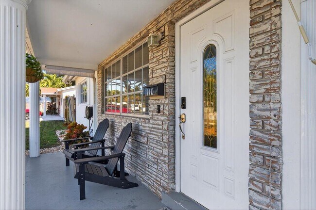 Photo - 110 NE 30th St