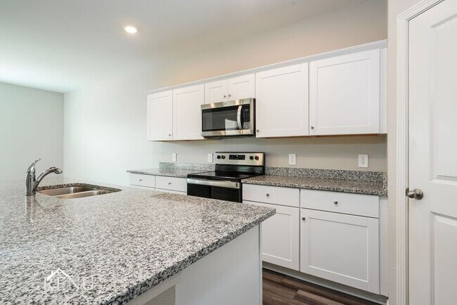 Photo - 1645 Braeburn Ln