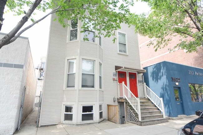 Photo - 3512 N Lincoln Ave Unit J05P