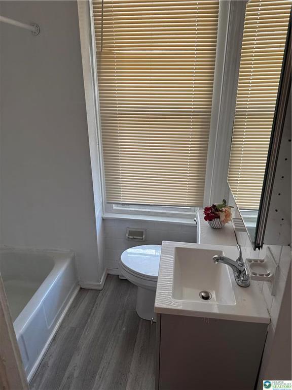 Photo - 922 W Court St