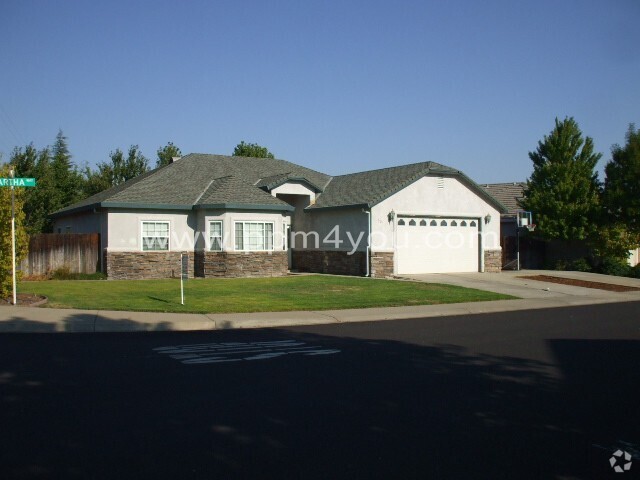 Building Photo - Diamond Oaks Park Rental