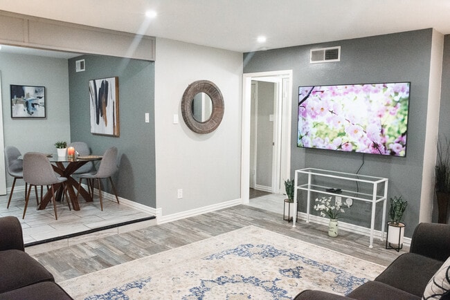 Photo - 10216 Regal Oaks Dr Unit A