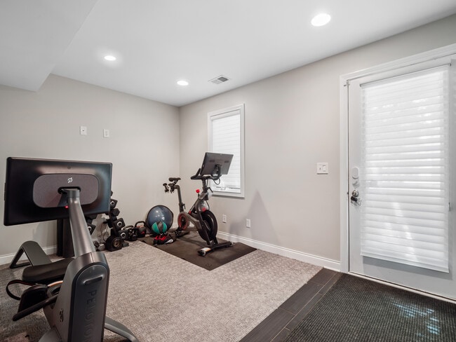 Photo - 1471 Lindazzo Ave