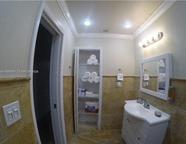 Photo - 13817 SW 154th St