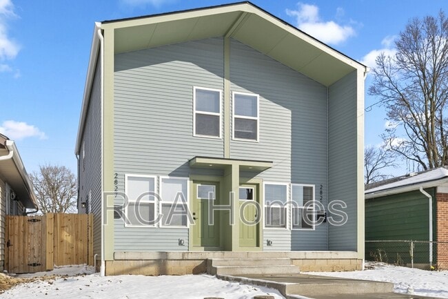 Photo - 2827 Adams St