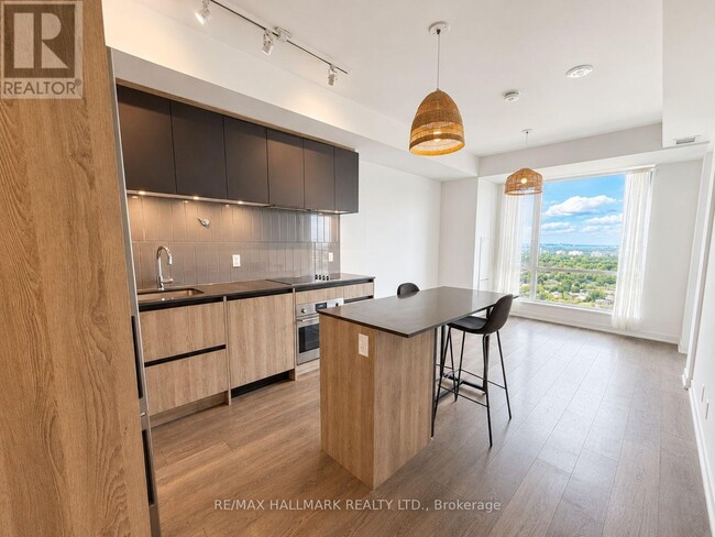 Photo - 7950 Bathurst St Unité 2208
